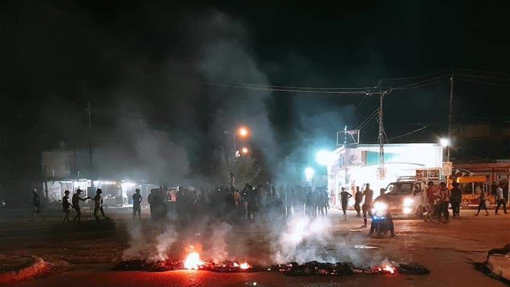 ذي قار .. محتجون يحرقون الإطارات في الرفاعي