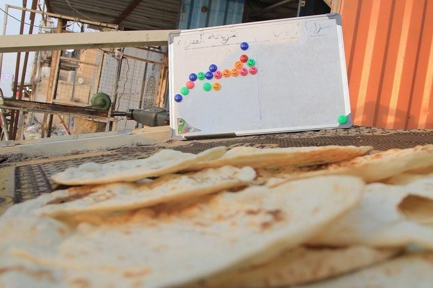 بالصور.. الخبز مجاناً في كربلاء