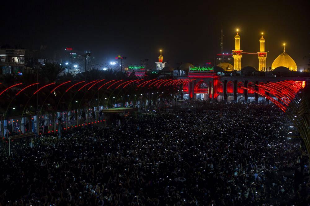 المرجعية الدينية العليا والمظاهر العاشورائية