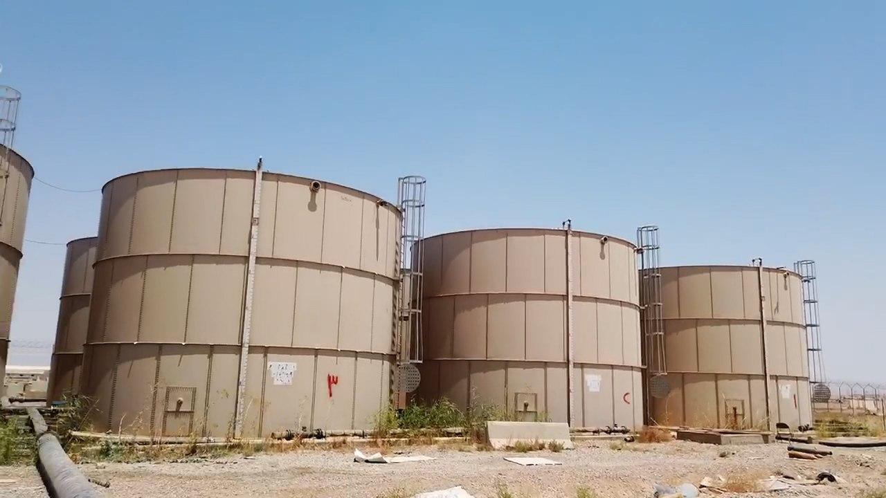 في مناطق مختلفة .. العتبة الحسينية توفر الماء العذب لاهالي البصرة (فيديو)