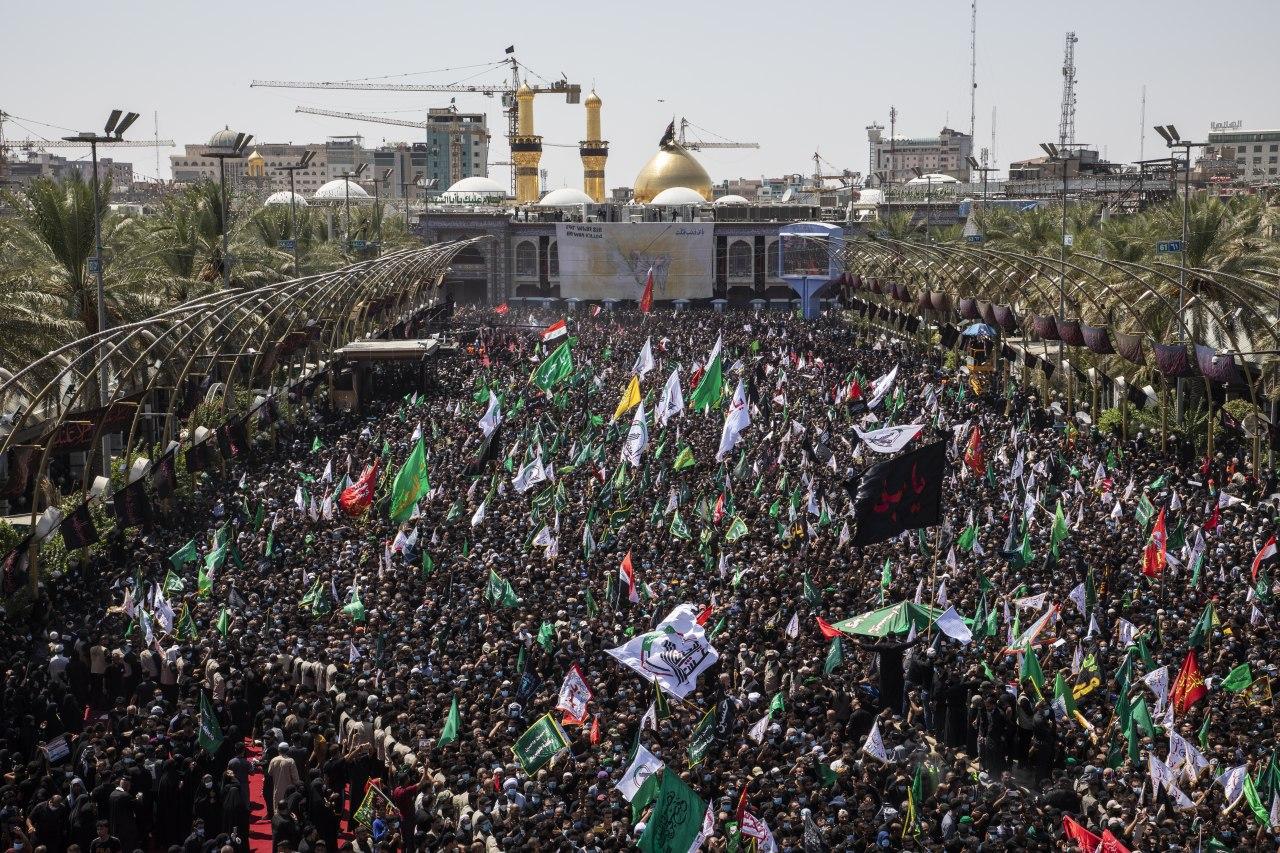 كربلاء.. ركضة طويريج في يوم عاشوراء (تقرير مصور)