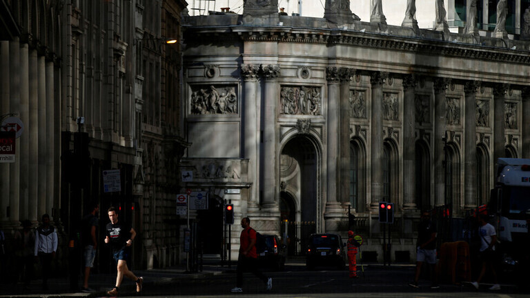 بريطانيا تسجل أكبر ارتفاع في الإصابات اليومية بكورونا منذ 3 اشهر