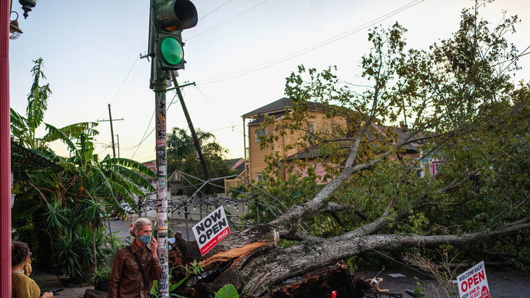 إعصار "زيتا" يقتل 6 أشخاص ويقطع الكهرباء عن مليوني مواطن في الولايات المتحدة