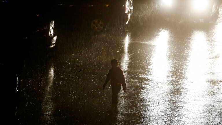 مصر.. سقوط ضحايا جراء انهيار مباني سكنية بسبب عاصفة مطرية