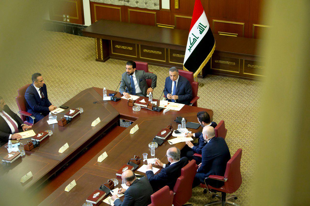 رئيسا مجلسي الوزراء والنواب يترأسان اجتماعا تفاوضيا مع وفد إقليم كردستان (صور)