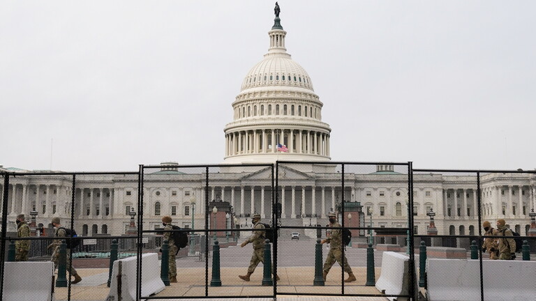 الكونغرس يطرح قرارا لتوبيخ ترامب ومنعه من تولي أي منصب اتحادي في المستقبل