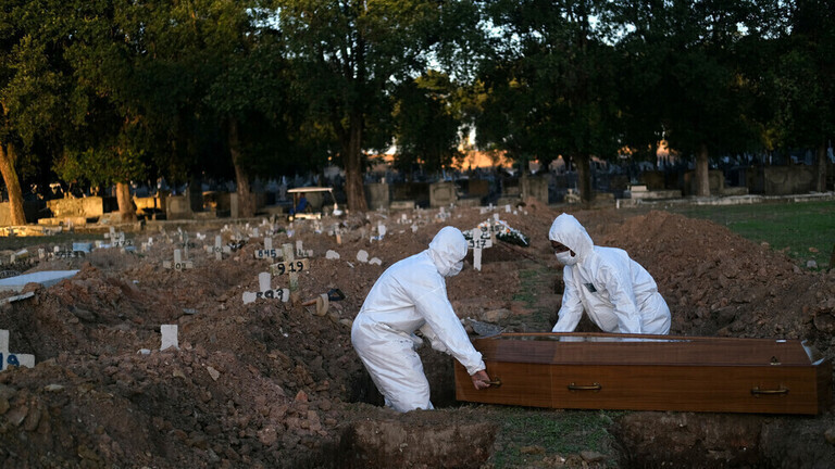 البرازيل تسجل نحو 61 ألف إصابة و1274 وفاة جديدة بكورونا