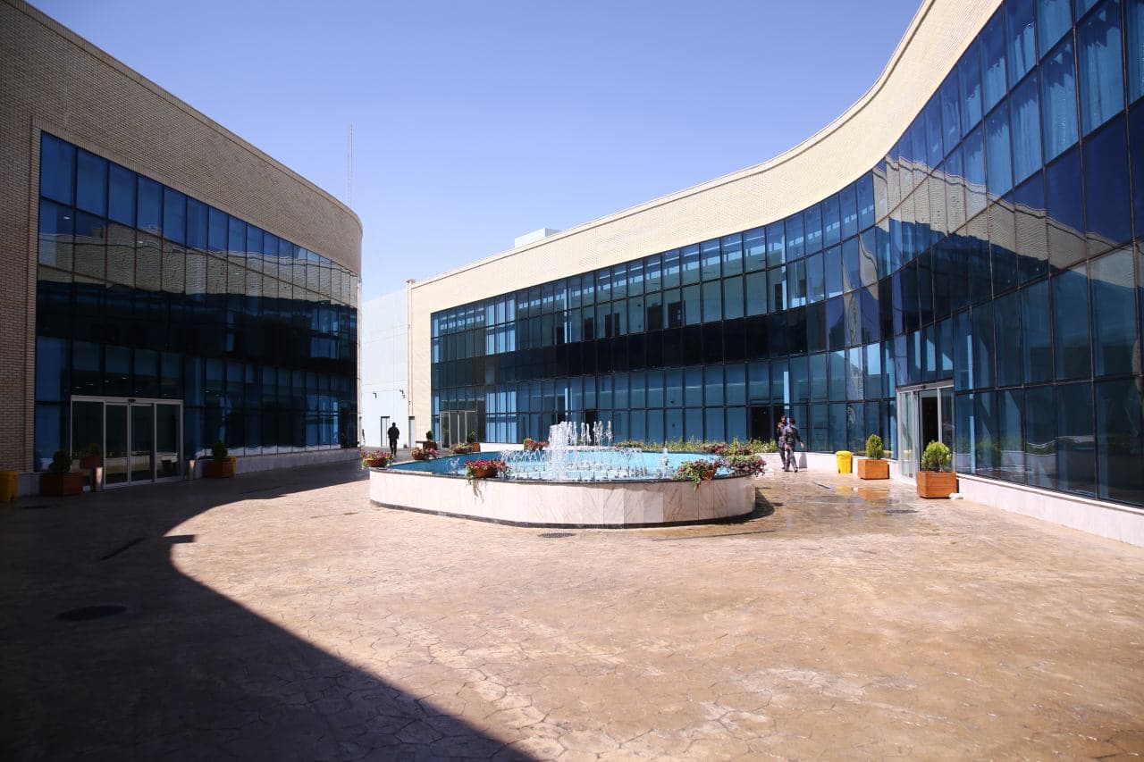 لماذا يهمّش الإعلام منجزات العتبات المقدسة؟!