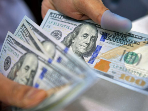 ارتفاع مفاجئ باسعار صرف الدولار امام الدينار في كربلاء