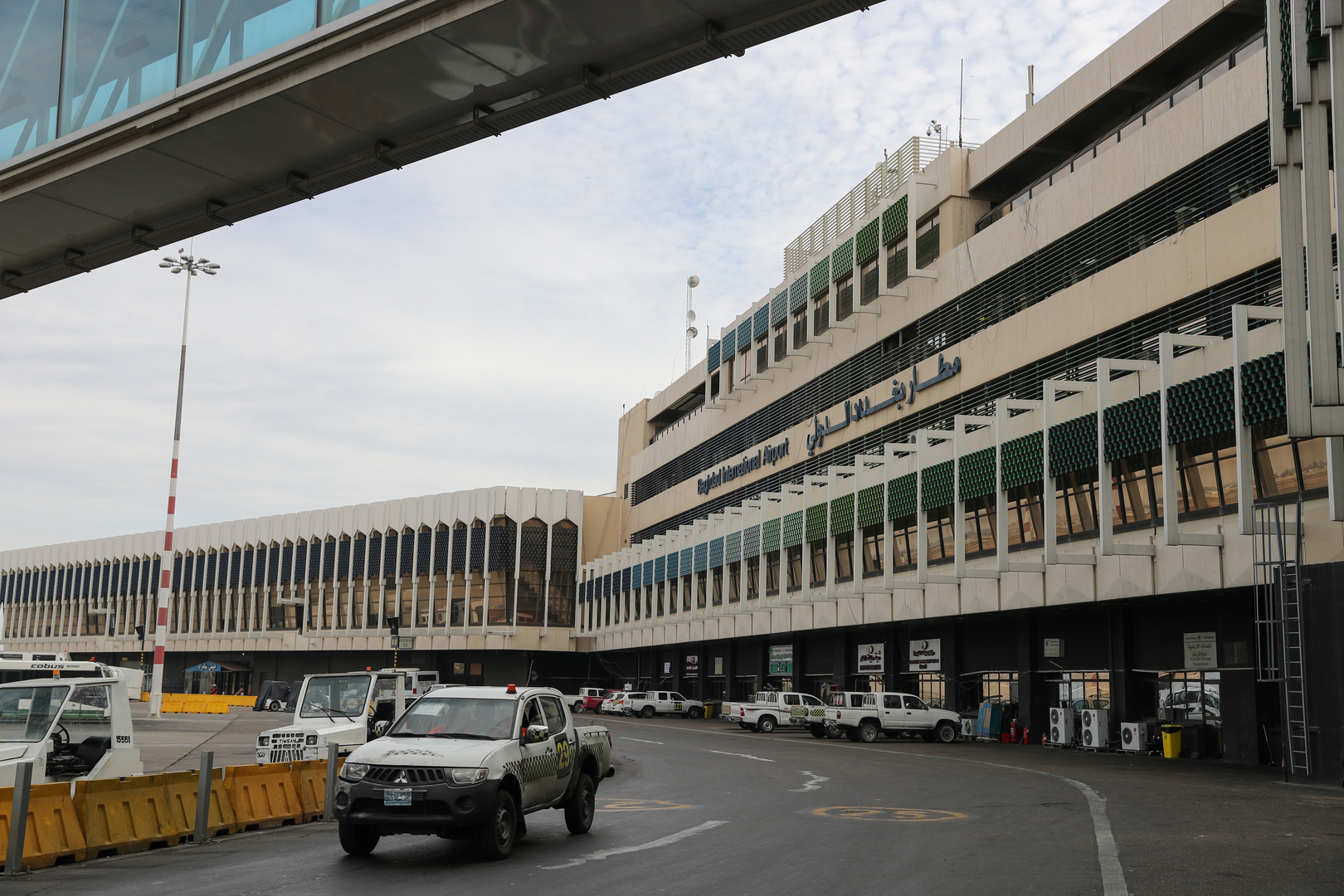 القبض على مسافرين يحملون فيز وإقامة مزورة في مطار بغداد