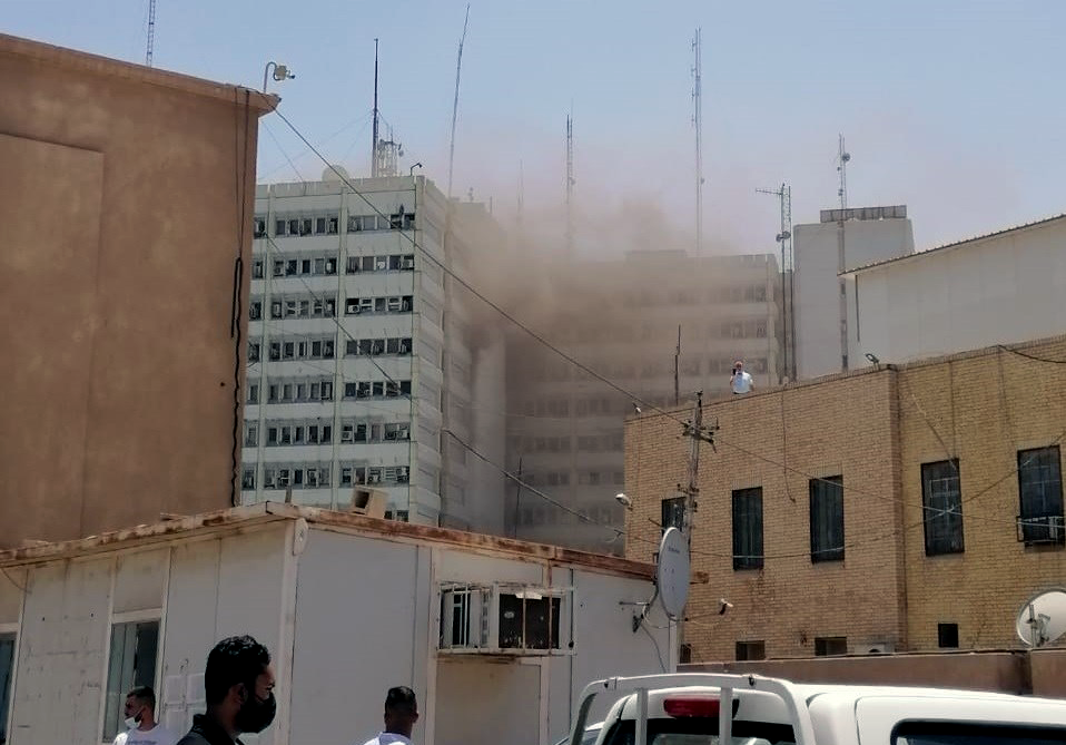 الدفاع المدني تسيطر على حريق الصحة والاخيرة تفتح تحقيقا بالحادث