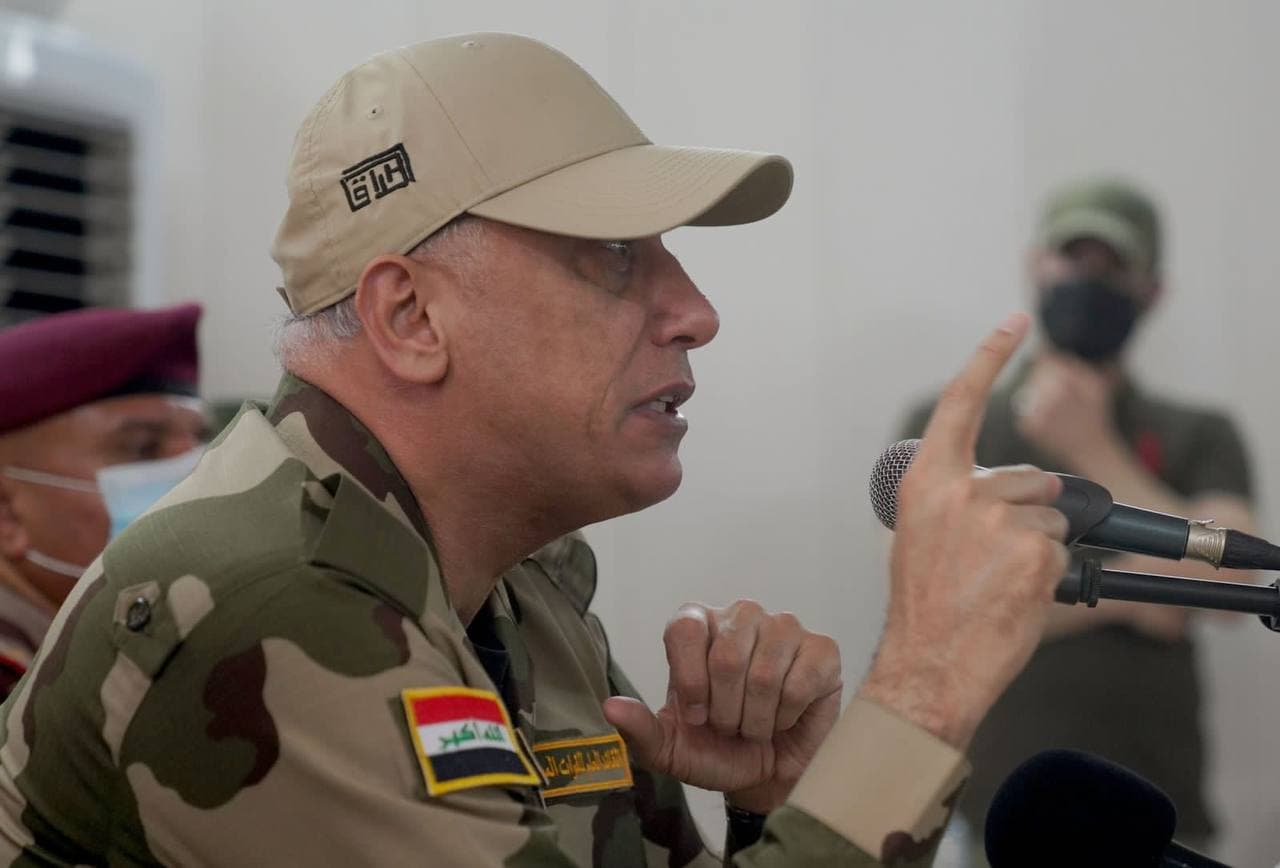 الكاظمي يقطع "وعداً" بشأن قانون الخدمة الالزامية