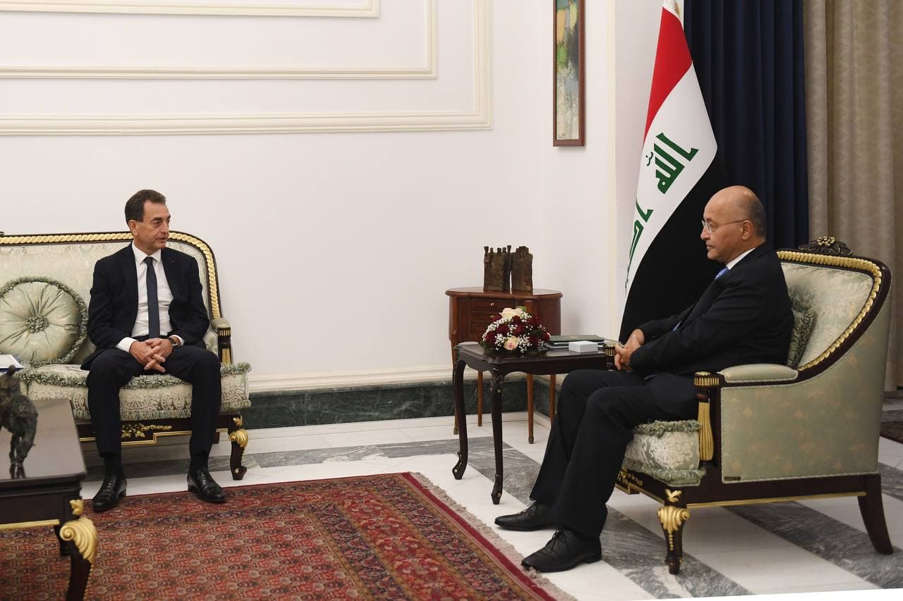 برهم صالح يتلقى رسالة خطية من الرئيس الفرنسي إيمانويل ماكرون