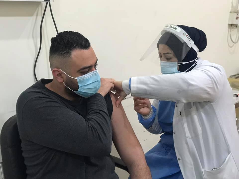 عدد الملقحين يتجاوز عتبة الـ5 مليون.. انخفاض عدد اصابات ووفيات كورونا في العراق