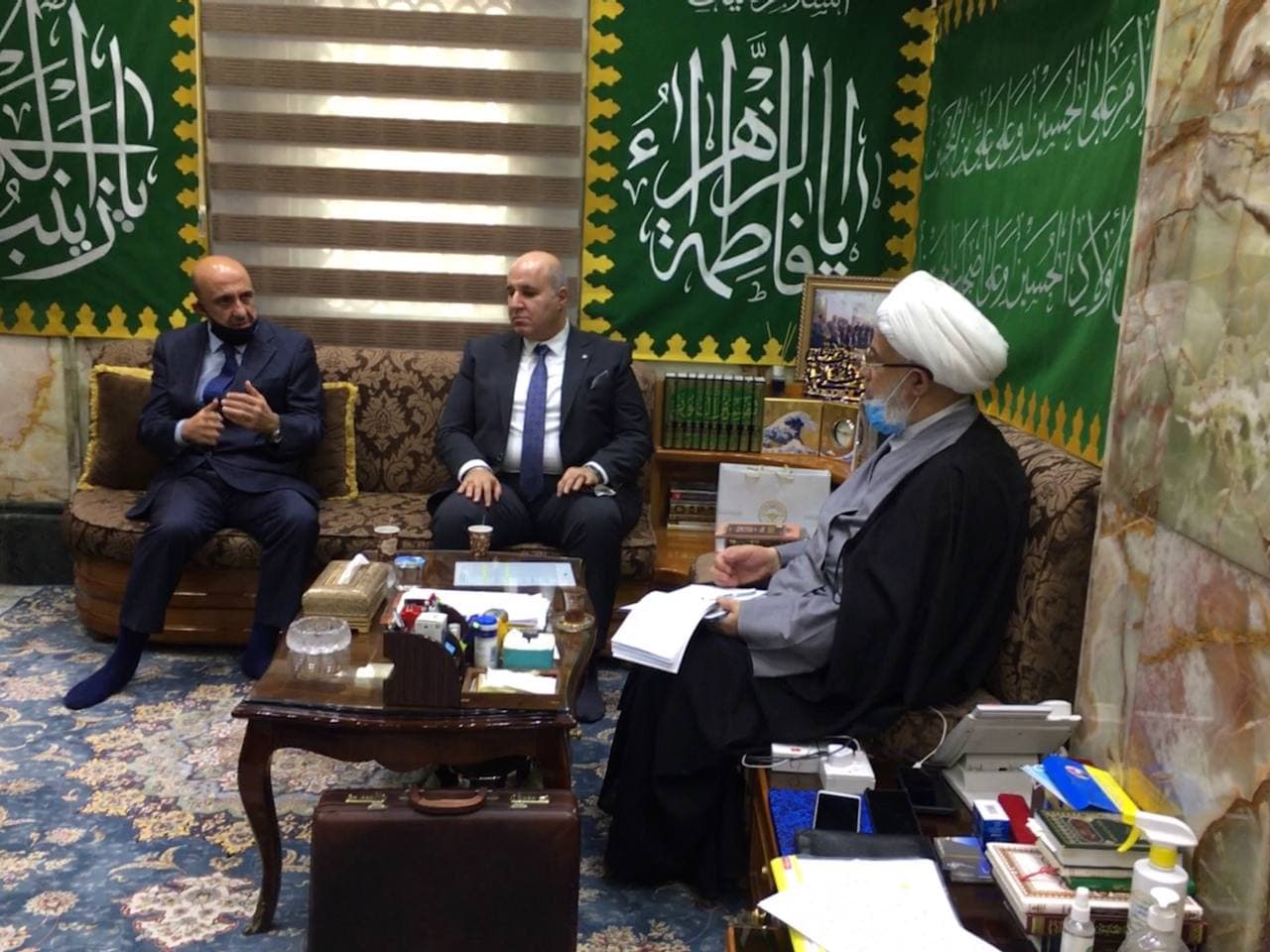 ممثل المرجعية يلتقي وفدا امميا ويؤكد ان السيد السيستاني يحمل هموم العراق ..ومسؤولة اممية تؤكد ان ما تحدث به الشيخ الكربلائي سنطبقه في عملنا