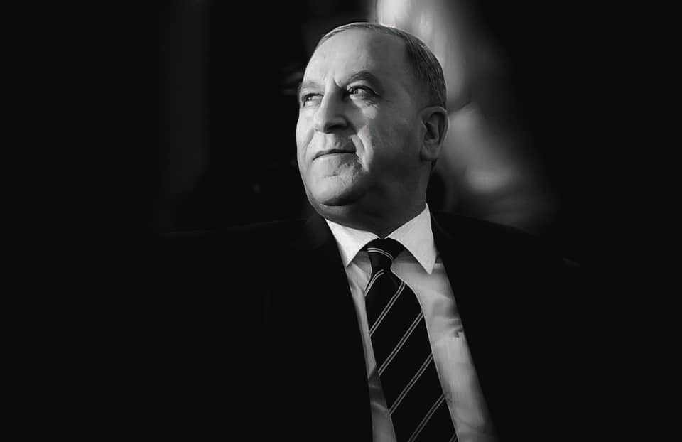 خالد العبيدي يعلن تنازله عن الترشح لرئاسة البرلمان