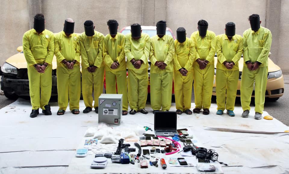 المخابرات تفكك شبكة من كبار تجار المخدرات في بغداد (صور)