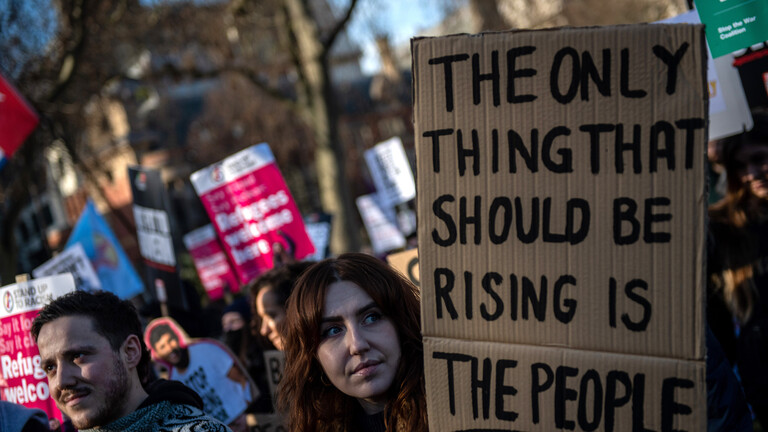 تظاهرات في بريطانيا احتجاجا على غلاء المعيشة
