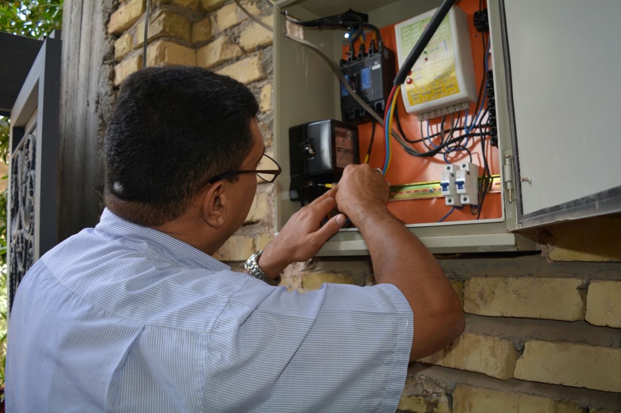 من بينها الجباية الإلكترونية.. الكهرباء تعلن عن إجراءات جديدة لحل مشكلة التجاوزات على الطاقة