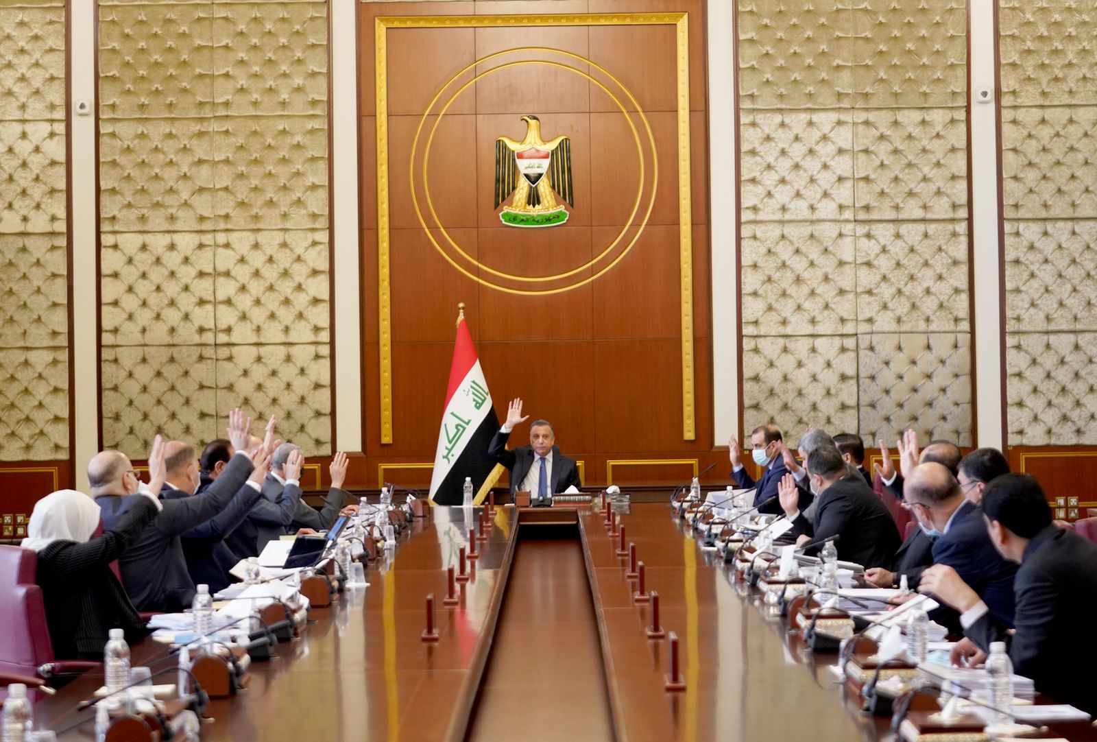 منها تخصيص اموال لكربلاء.. تعرف على قرارات الحكومة العراقية في "جلسة السبت"