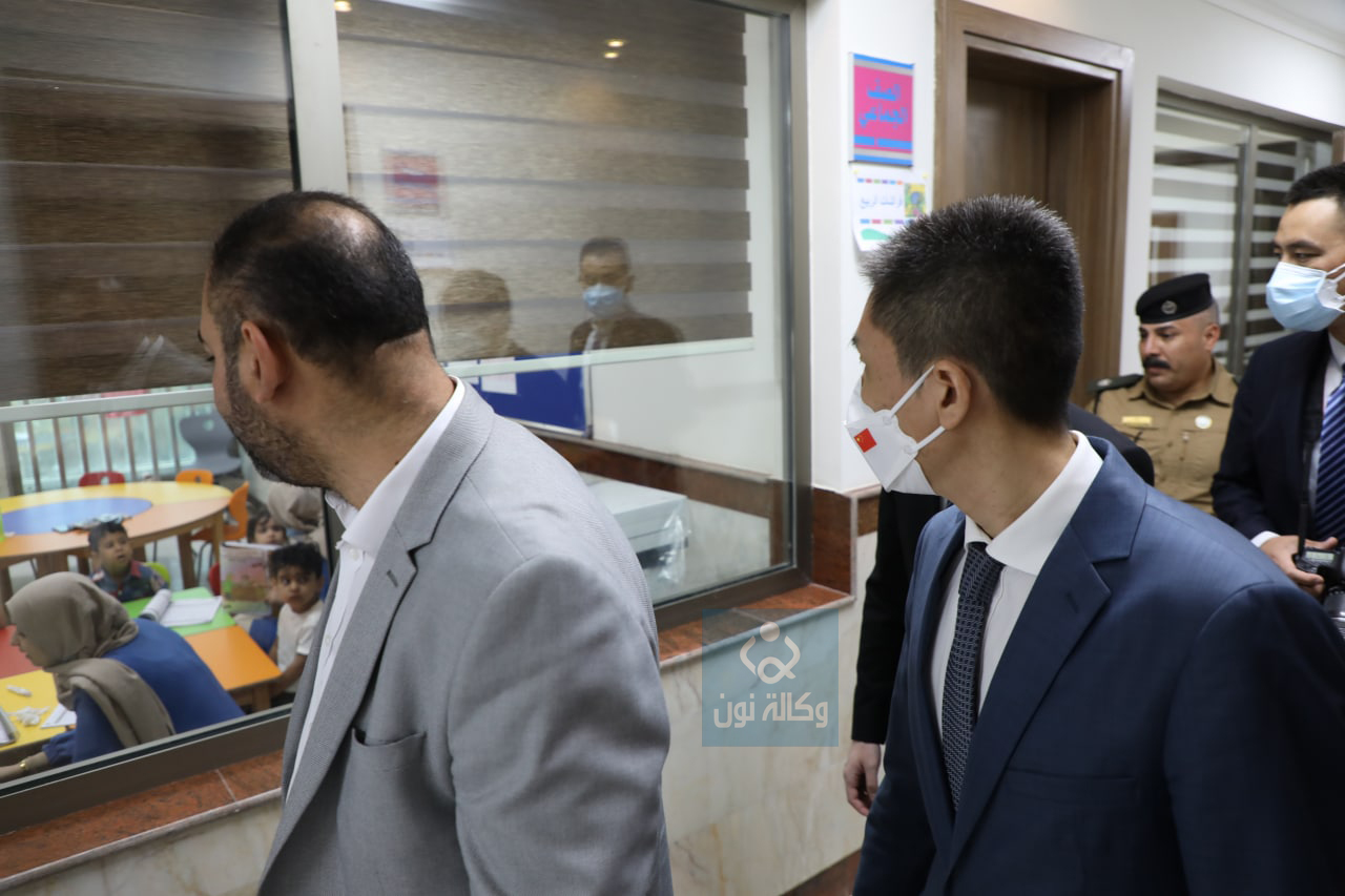 اهتمام دولي كبير بانجازات العتبة الحسينية :السفير الصيني يتجول في مشاريعها بكربلاء (فيديو)