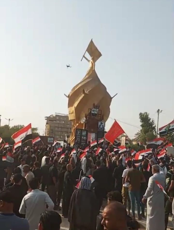 اتباع التيار الصدري يتظاهرون في كربلاء