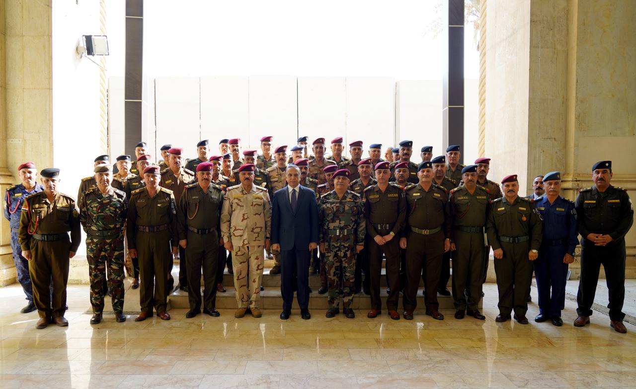 الكاظمي يشدد أهمية تنشيط الجهد الاستخباري للقوات المسلحة (فيديو)