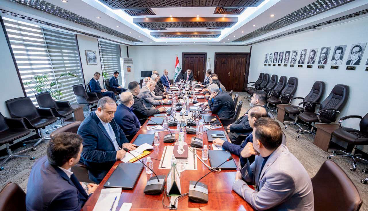 البنك المركزي يحث التجار العراقيين على التعامل بشكل مباشر مع المصارف المجازة