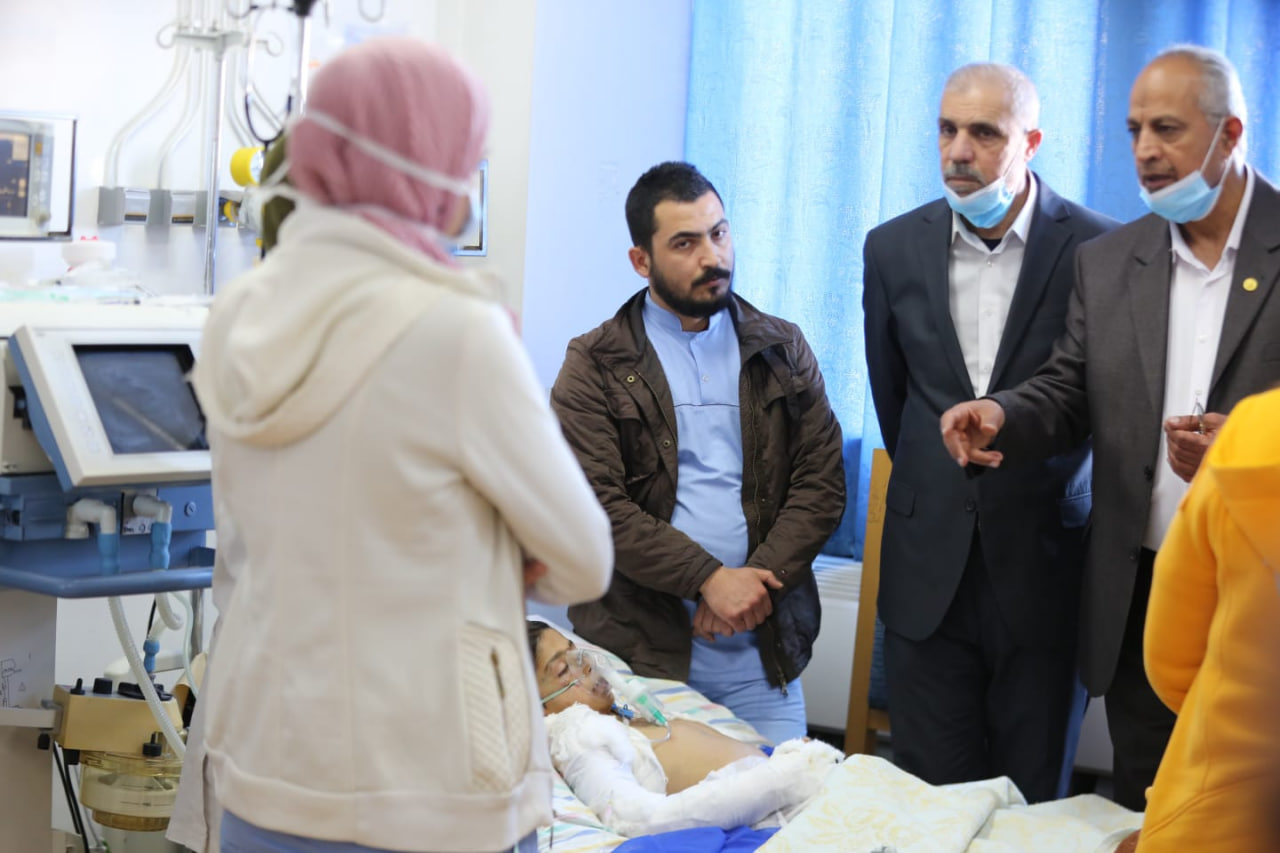 وفد عراقي من العتبة الحسينية المقدسة يزور الاطفال المصابين جراء الزلزال في سوريا