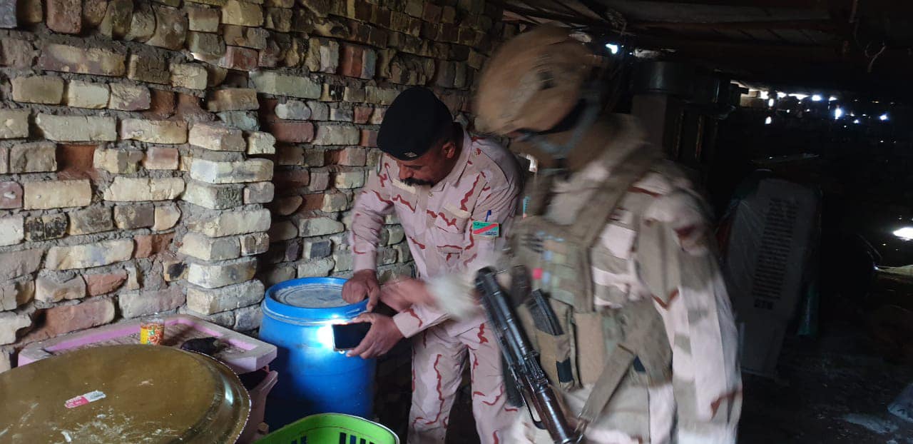 ضبط قرابة 20 الف حبة مخدرة في منزل احد المتهمين بالبصرة