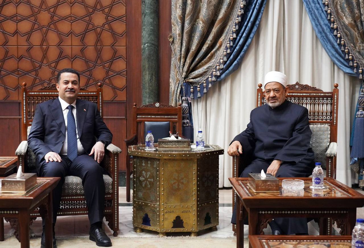 السوداني يوجه الدعوة لشيخ الأزهر لزيارة العراق