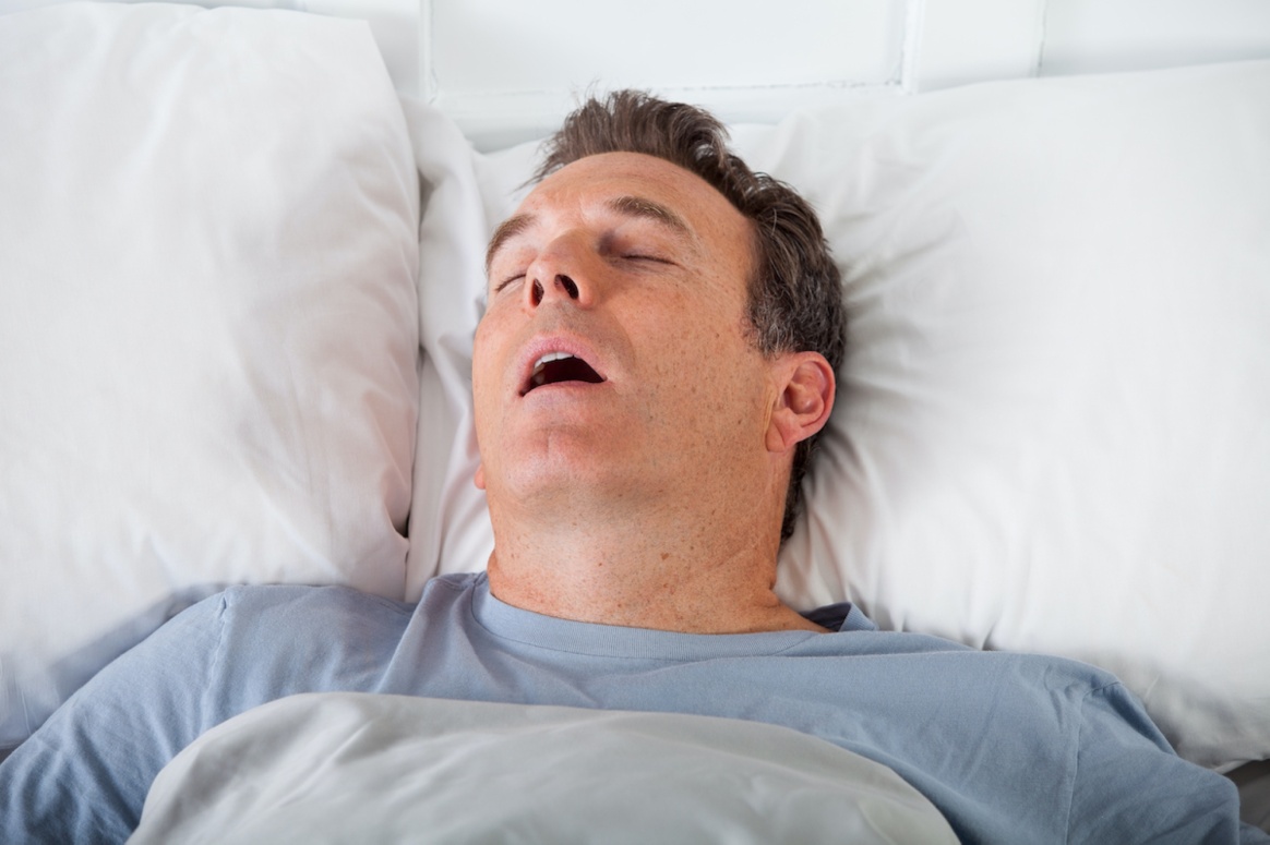 مشروب سحري يساعد على تقليل الشخير ويحسن الصحة العامة