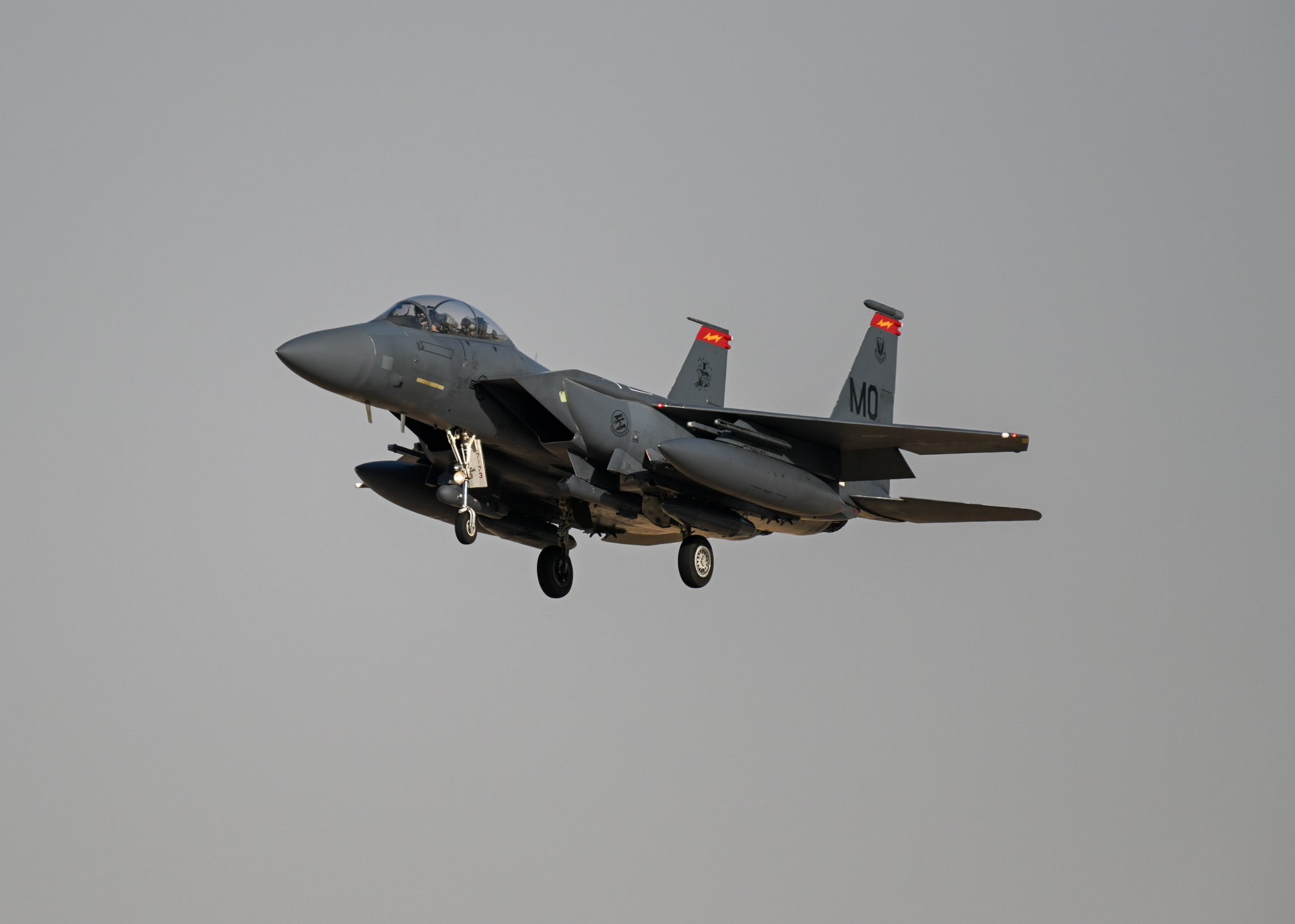 الجيش الأمريكي يعلن وصول مقاتلات "إف-15إي" إلى الشرق الأوسط