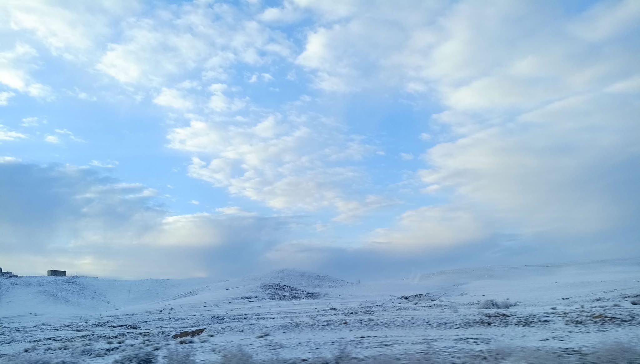 في حالة نادرة .. تساقط الثلوج في محافظتين عراقيتين (فيديو)