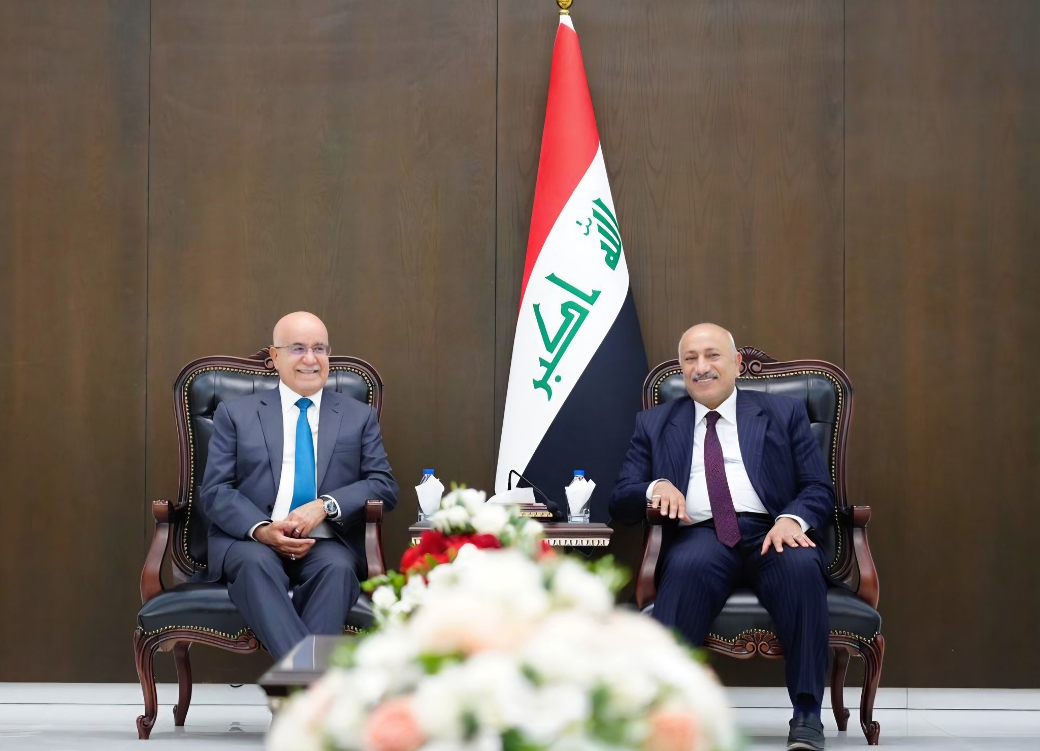 وزير الصحة ومحافظ كربلاء المقدسة يبحثان جهود الارتقاء بالواقع الصحي