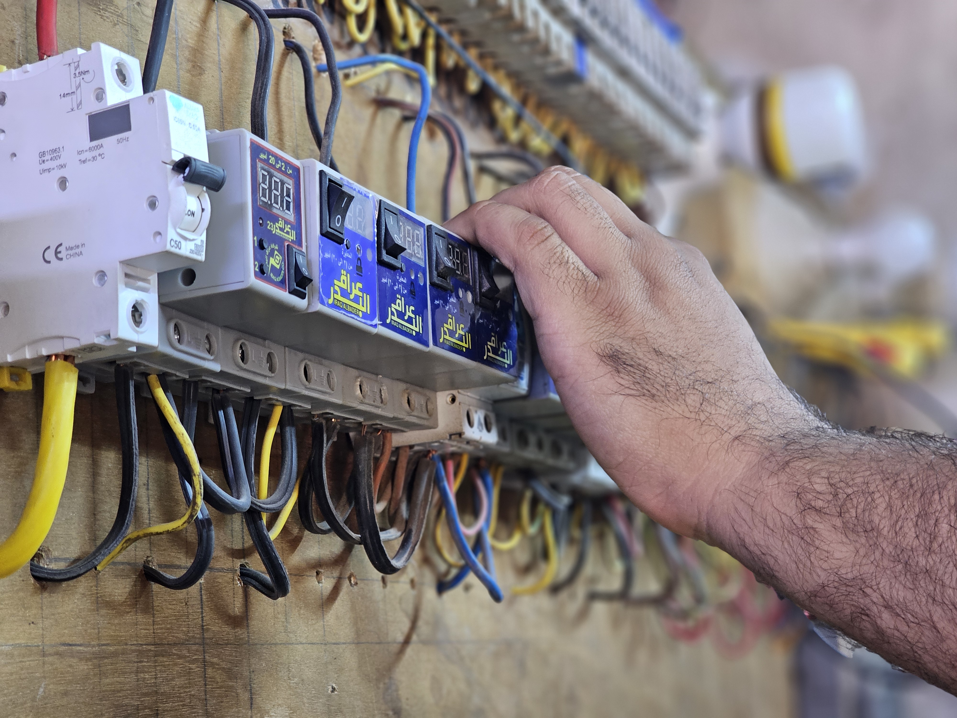 أمبيرات بلا رقيب: التسعيرة غائبة والجشع حاضر والگاز المجاني بيد "الفضائيين" !