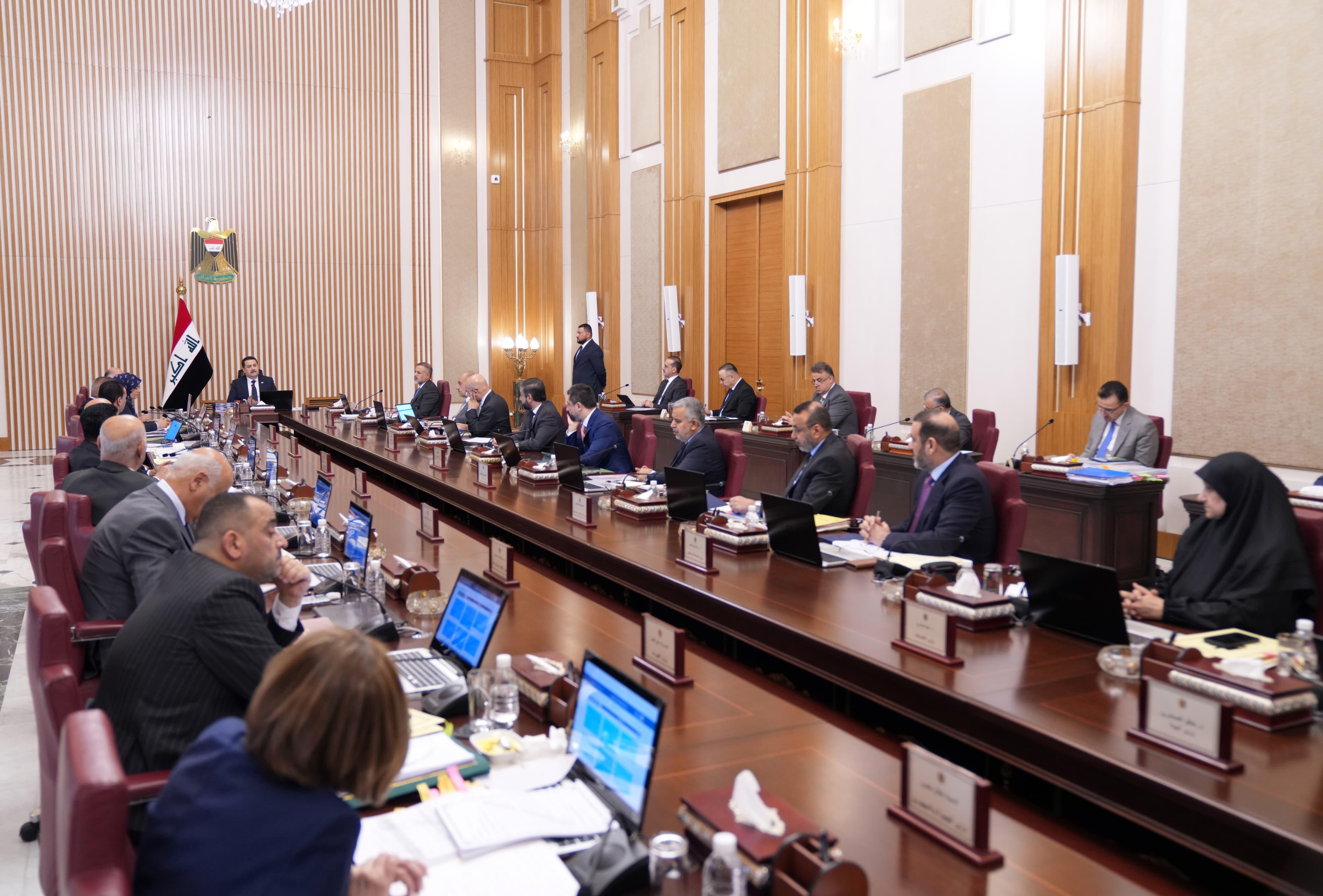 السوداني يوجه بتشكيل لجنة وزارية لبحث رواتب إقليم كردستان وتسوية الإيرادات