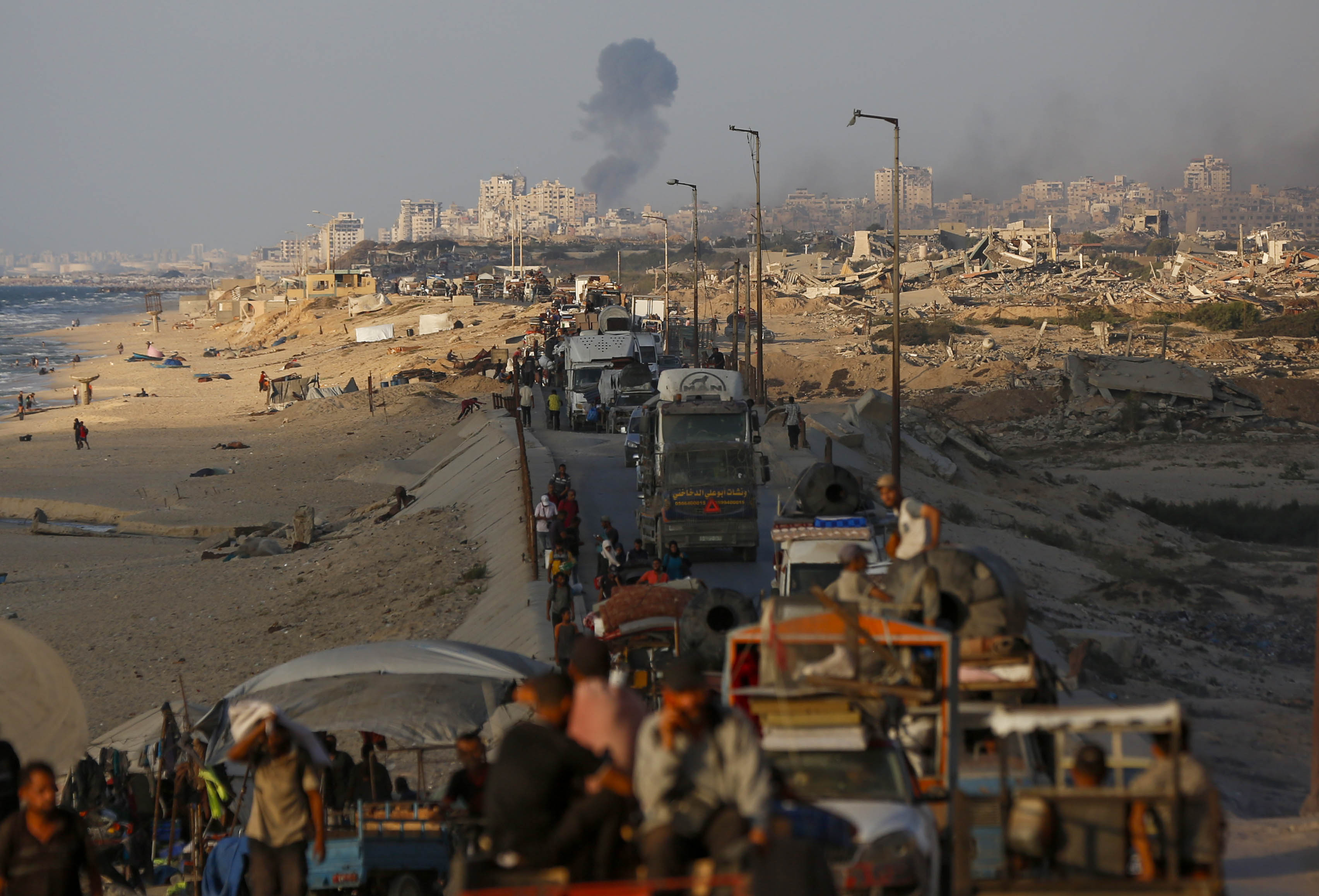 تهجير الغزيين إلى ليبيا.. رفض شعبي واسع ومخاوف من "صفقة"