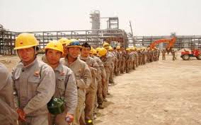 إصابة عامل صيني يعمل بحقول النفط بذي قار بفيروس كورونا