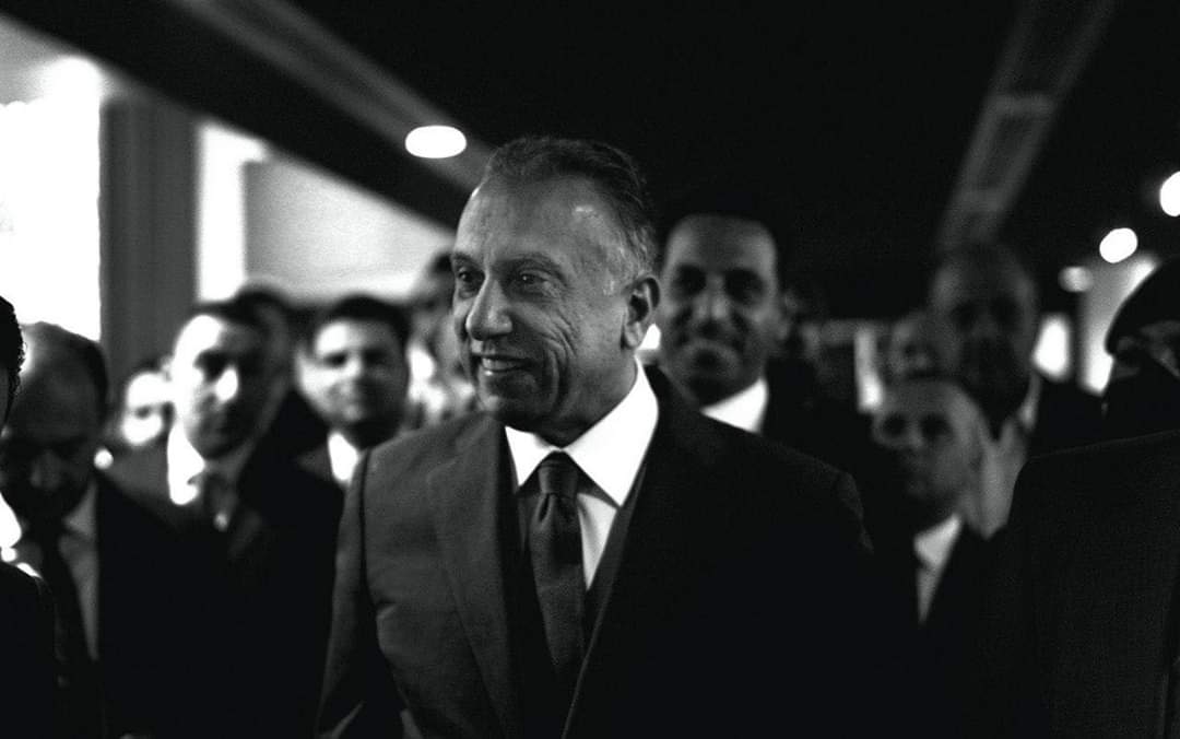 نائب: الكتل الكبيرة تنقلب على رئيس الوزراء بعدما تدعمه وتوصله لسدة الحكم