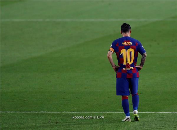 أسطورة ريال مدريد: والد ميسي سبب الأزمة