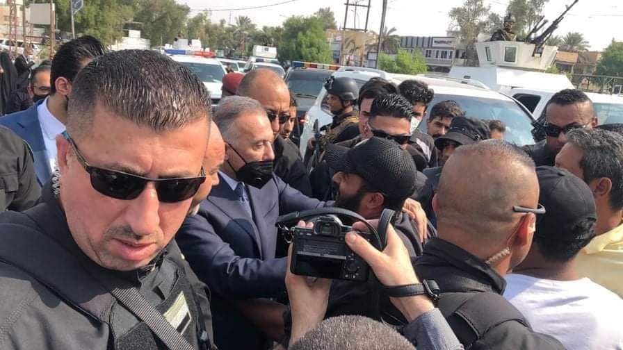 بالصور:زيارة الكاظمي إلى جسر الزيتون وسط الناصرية