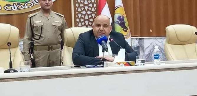 محافظ صلاح الدين يمهل الدوائر البلدية 15 يوماً لتوزيع الأراضي للصحفيين