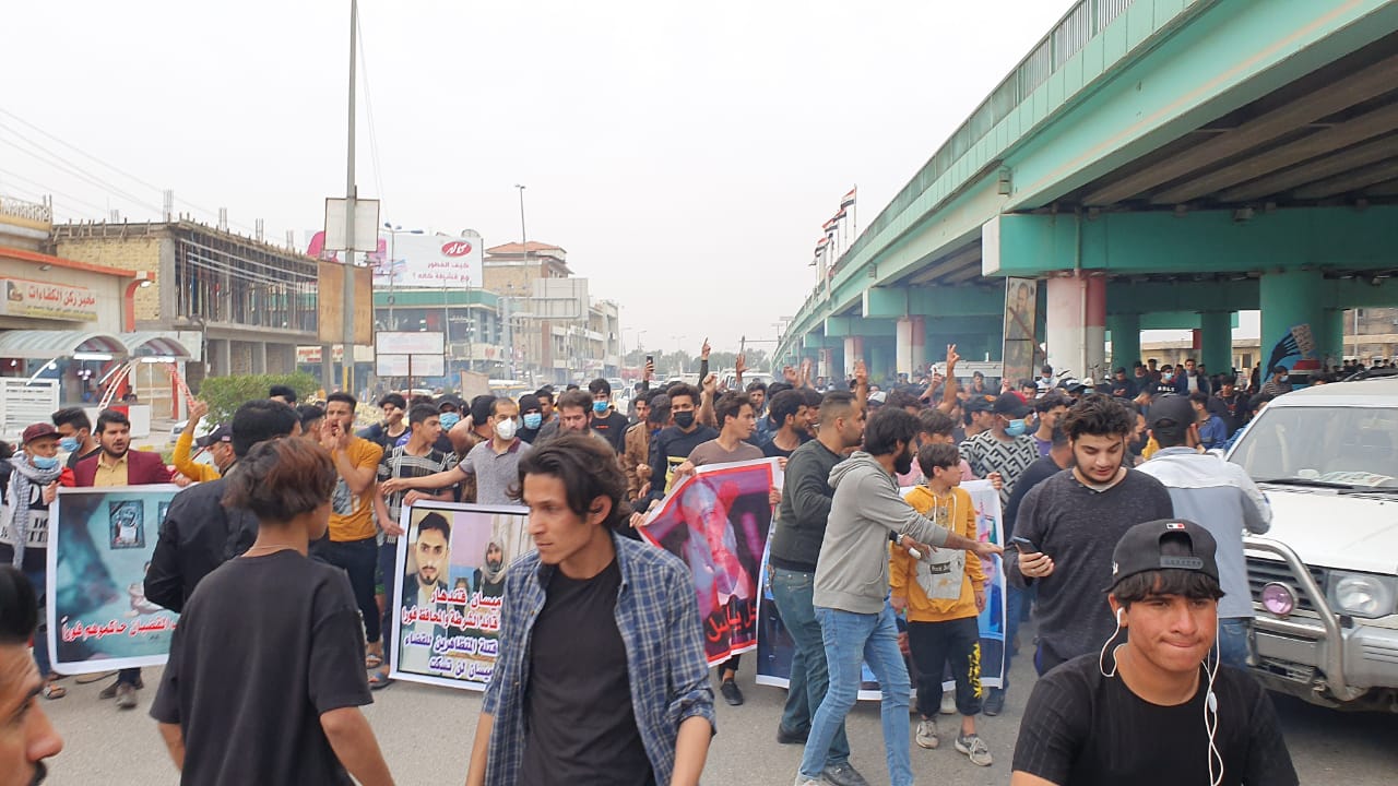 صور..تظاهرة حاشدة في ميسان تطالب بإقالة قائد الشرطة