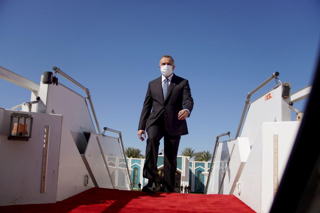 الكاظمي يبدأ زيارة رسمية لدولة الإمارات