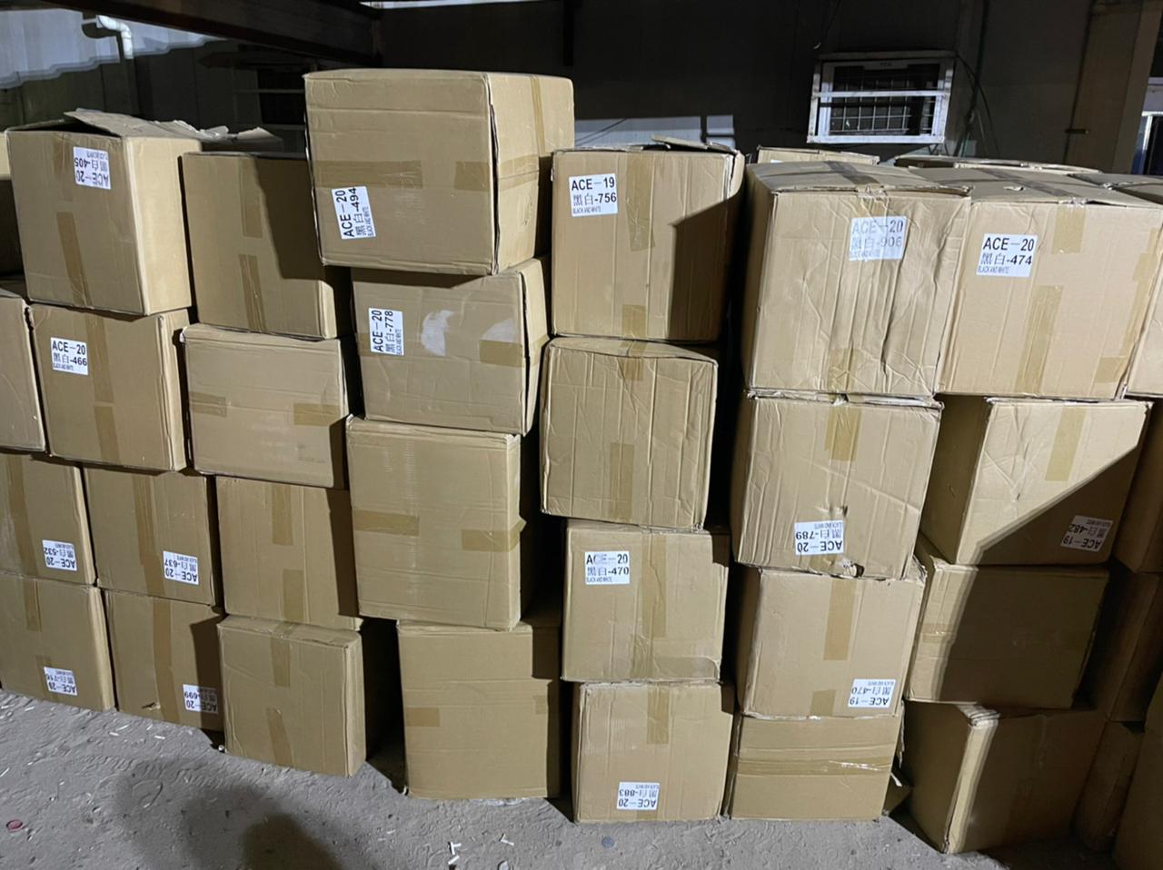 ضبط أكثر من مليون كمامة معدة للتهريب خارج العراق