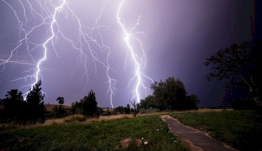 البرق ينظف الهواء..تفاصيل