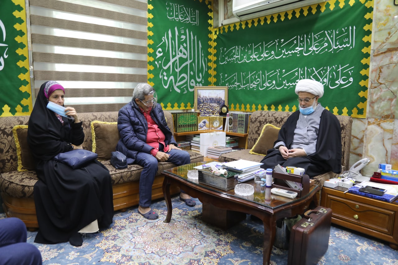 بالصور:الشيخ عبد المهدي الكربلائي يستقبل الاعلامي المصري محمود سعد في مقره بكربلاء المقدسة