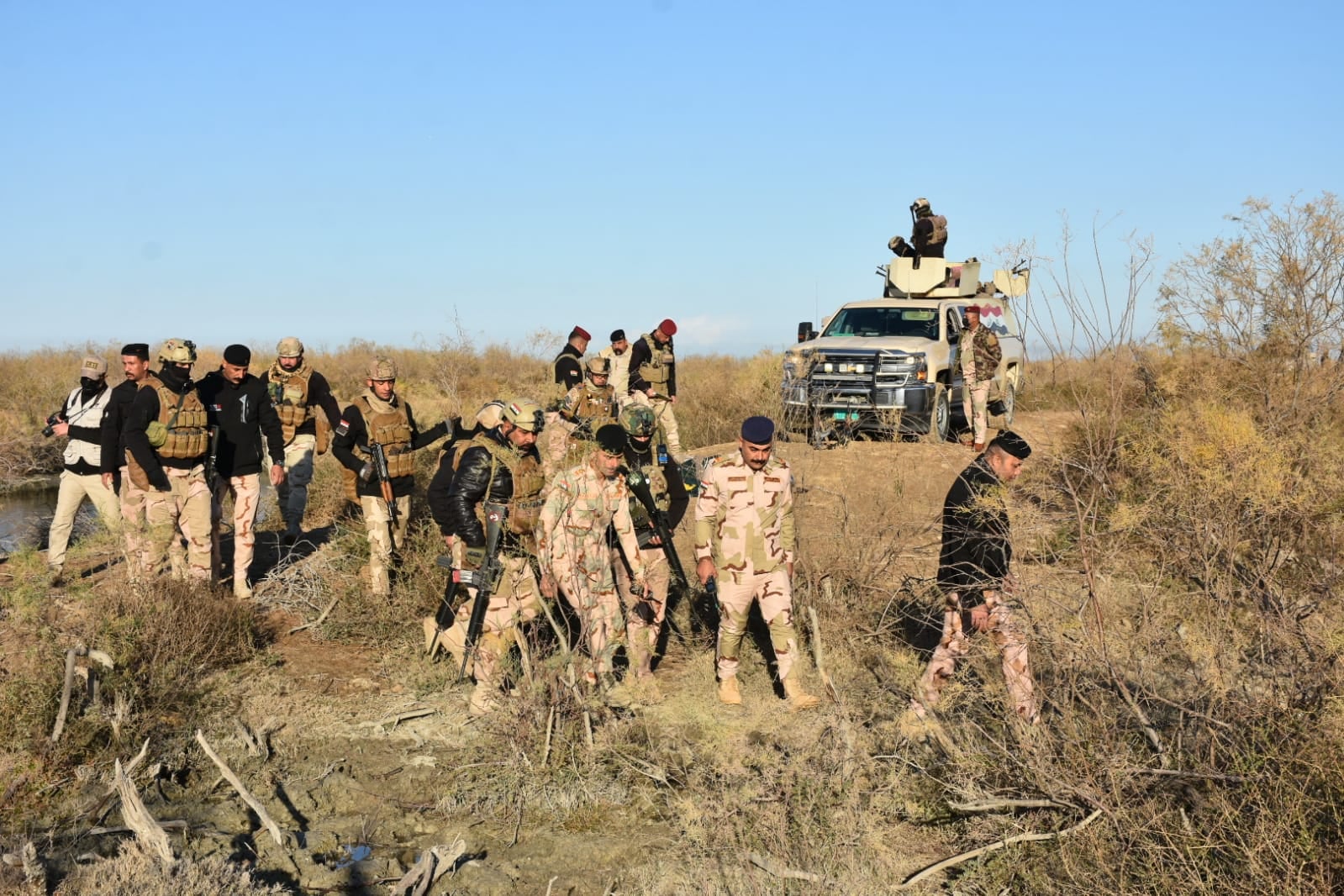 بإسناد طيران الجيش.. انطلاق عمليات تفتيش واسعة في محافظة البصرة