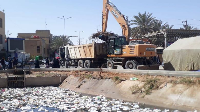 الموارد المائية في كربلاء تباشر بحملة تنظيفات لنهر الحسينية ضمن خطة عمل الزيارة الشعبانية(مصور)